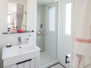 Badezimmer Mobilheim 4 Personen