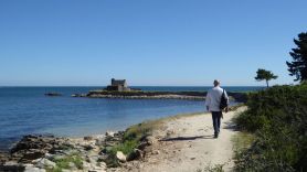 u00a9 tiphaine larchey - la trinite-sur-mer - Wanderweg